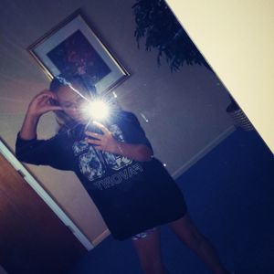 Meet your Posher, Hallee